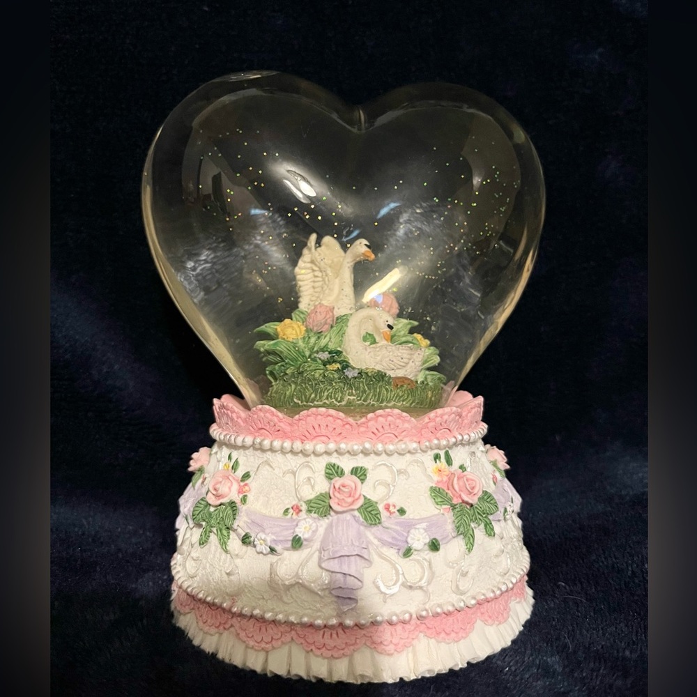 Vintage heart shaped white swan snow globe/ music box